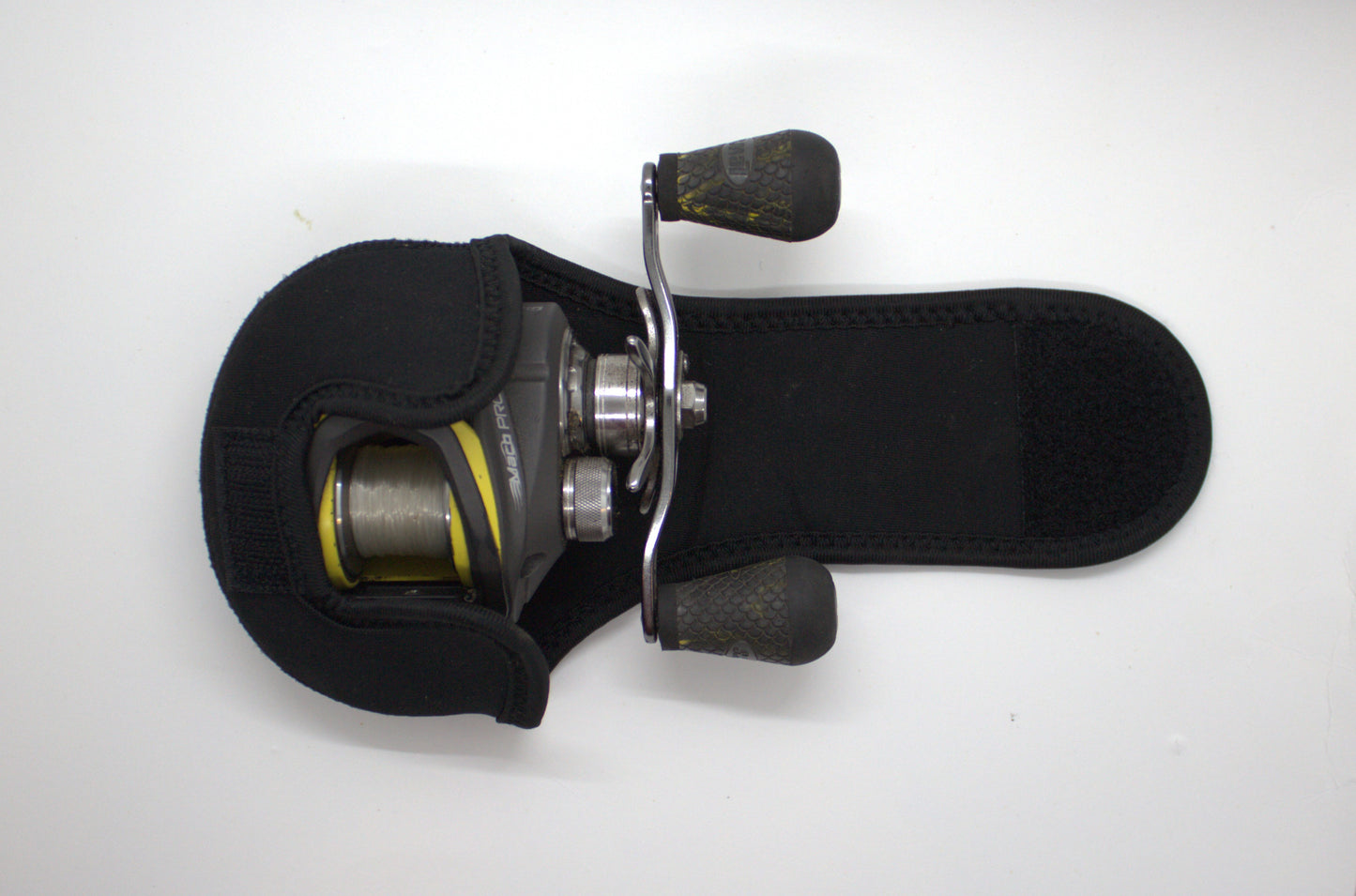 Lew's Neoprene Fishing Reel Cover